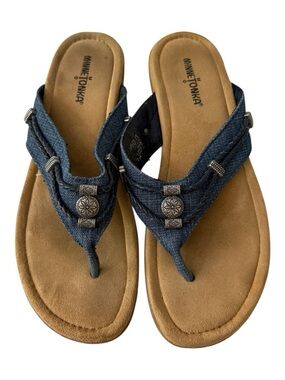 Minnetonka Blue DenimThong Sandals Beaded Comfort Footbed 11